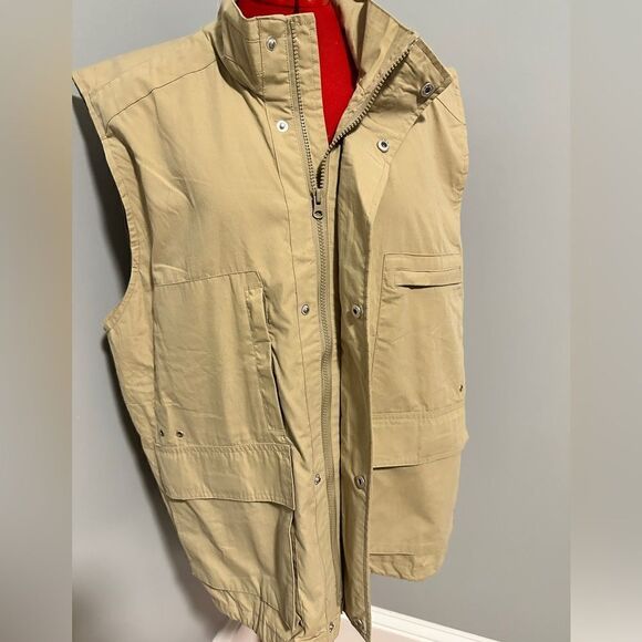 Clearwater outfitters men’s cargo vest. Size L - Picture 2 of 9